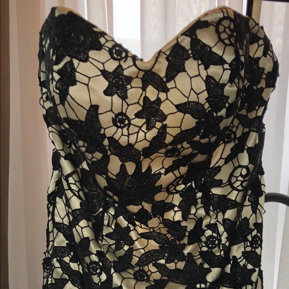 Black and white laced/floral prom dress!